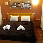 A Casa Dos Avôs Suites&breakfast *